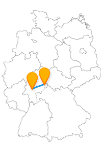 Besuchen Sie auf Ihrer Reise mit dem Fernbus Frankfurt Fulda den Dom St. Salvator zu Fulda oder den Main Tower.